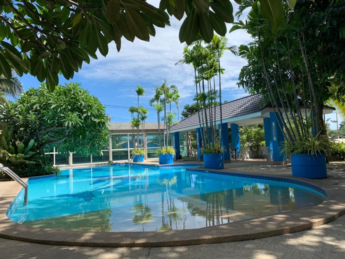 Blue Garden Resort Pattaya Джомтиен Бийч Екстериор снимка