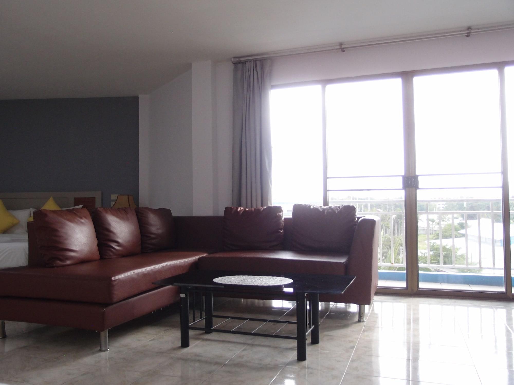 Blue Garden Resort Pattaya Джомтиен Бийч Екстериор снимка