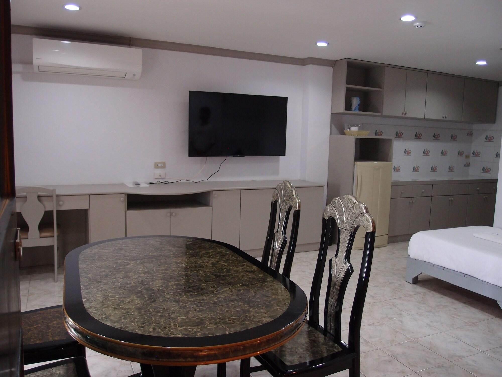 Blue Garden Resort Pattaya Джомтиен Бийч Екстериор снимка