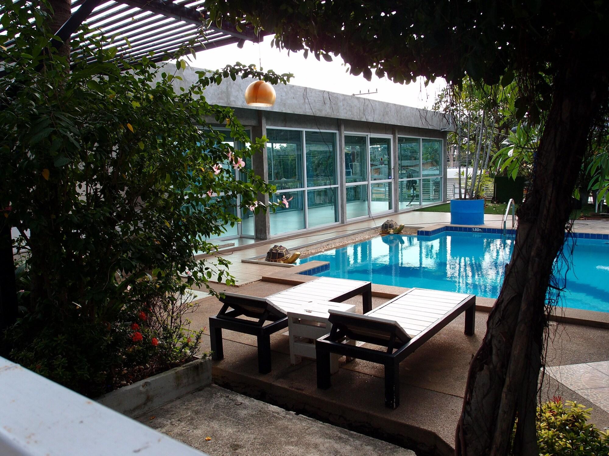 Blue Garden Resort Pattaya Джомтиен Бийч Екстериор снимка