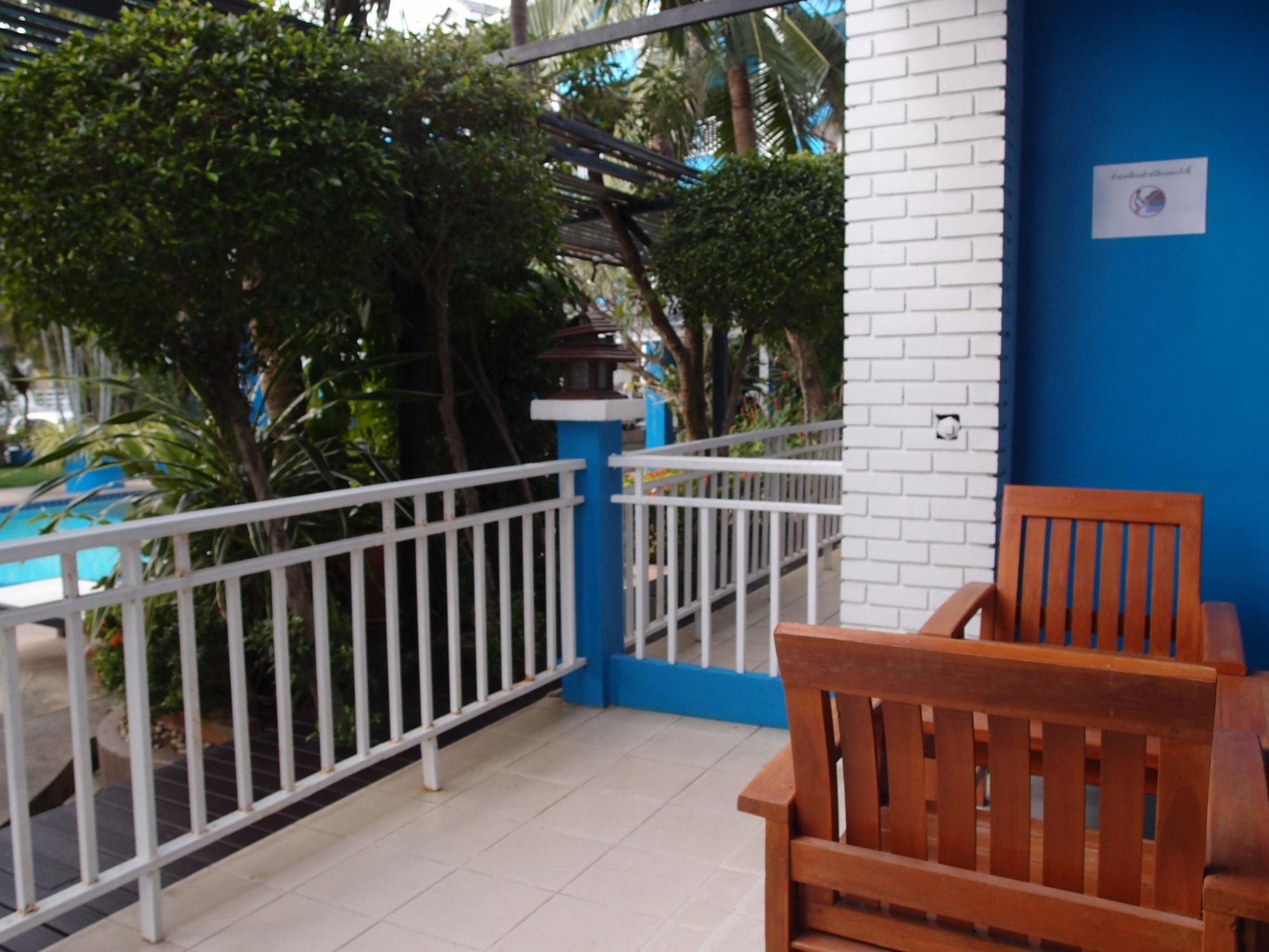 Blue Garden Resort Pattaya Джомтиен Бийч Екстериор снимка