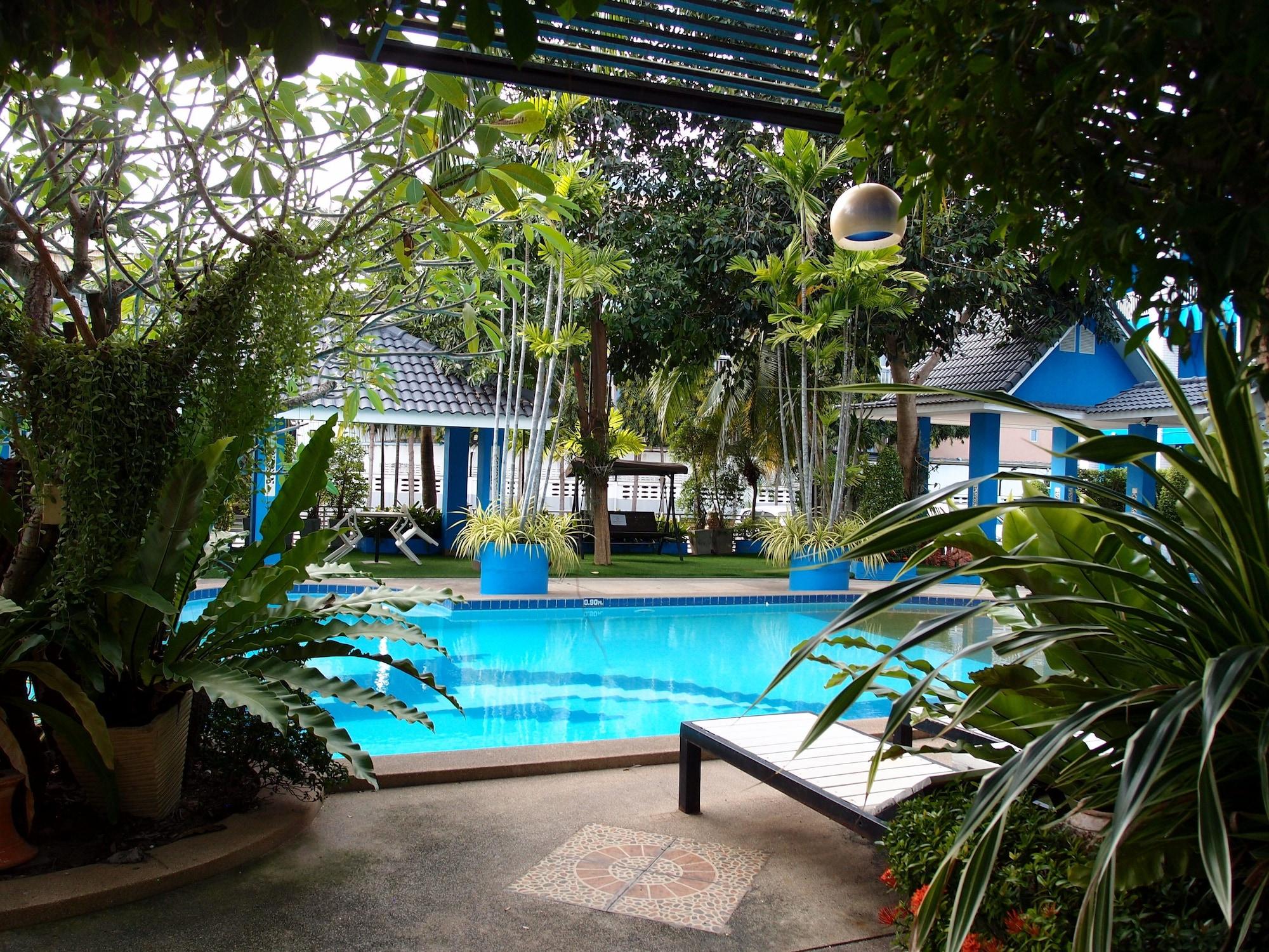 Blue Garden Resort Pattaya Джомтиен Бийч Екстериор снимка