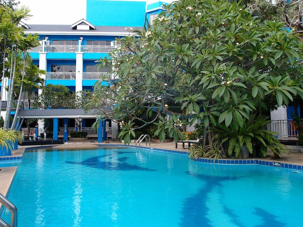 Blue Garden Resort Pattaya Джомтиен Бийч Екстериор снимка